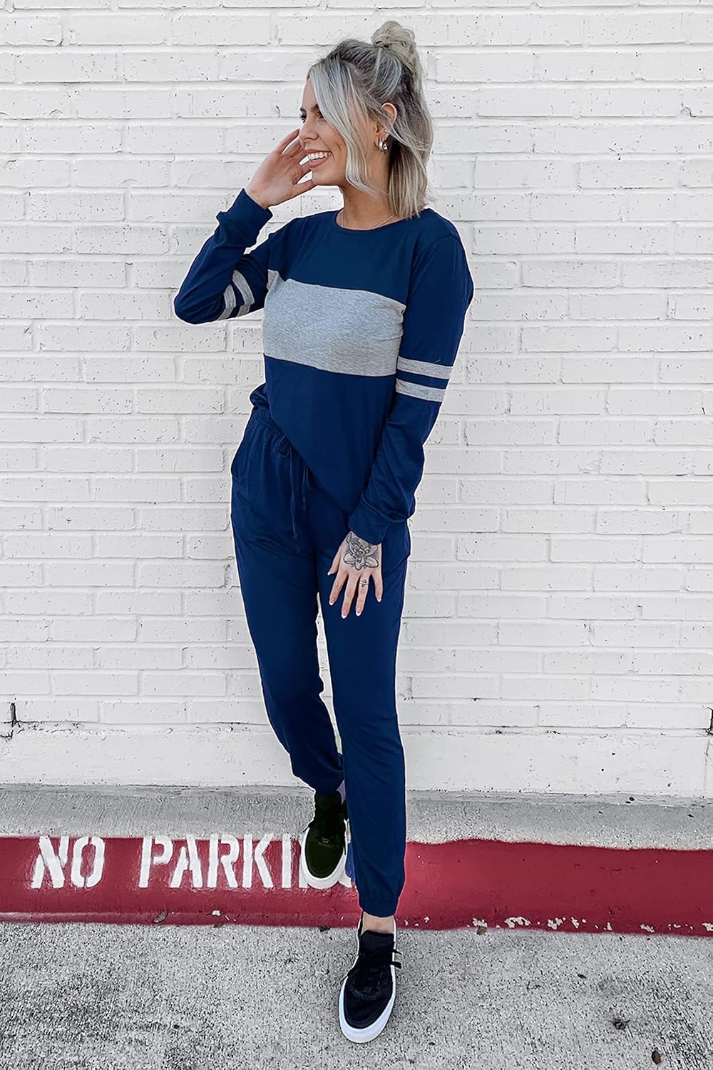 PRETTYGARDEN Women's Color Block 2 Piece 2025 Fall Tracksuit Crewneck Long Sleeve Tops Long Sweatpants Outfits Lounge Sets