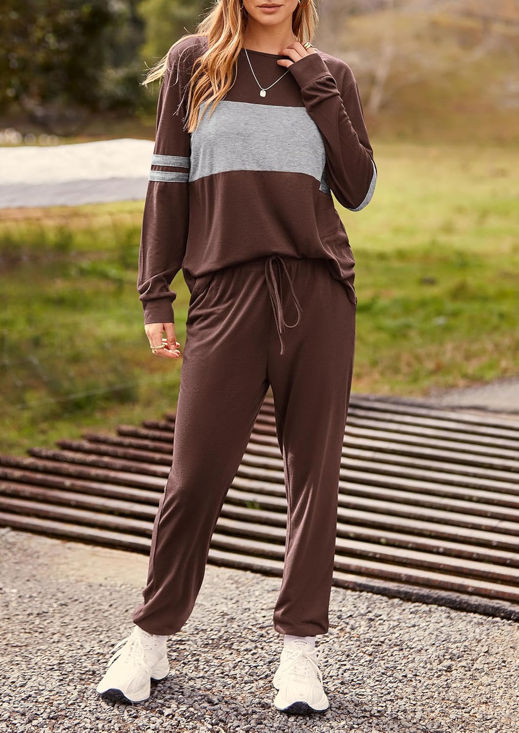 PRETTYGARDEN Women's Color Block 2 Piece 2025 Fall Tracksuit Crewneck Long Sleeve Tops Long Sweatpants Outfits Lounge Sets