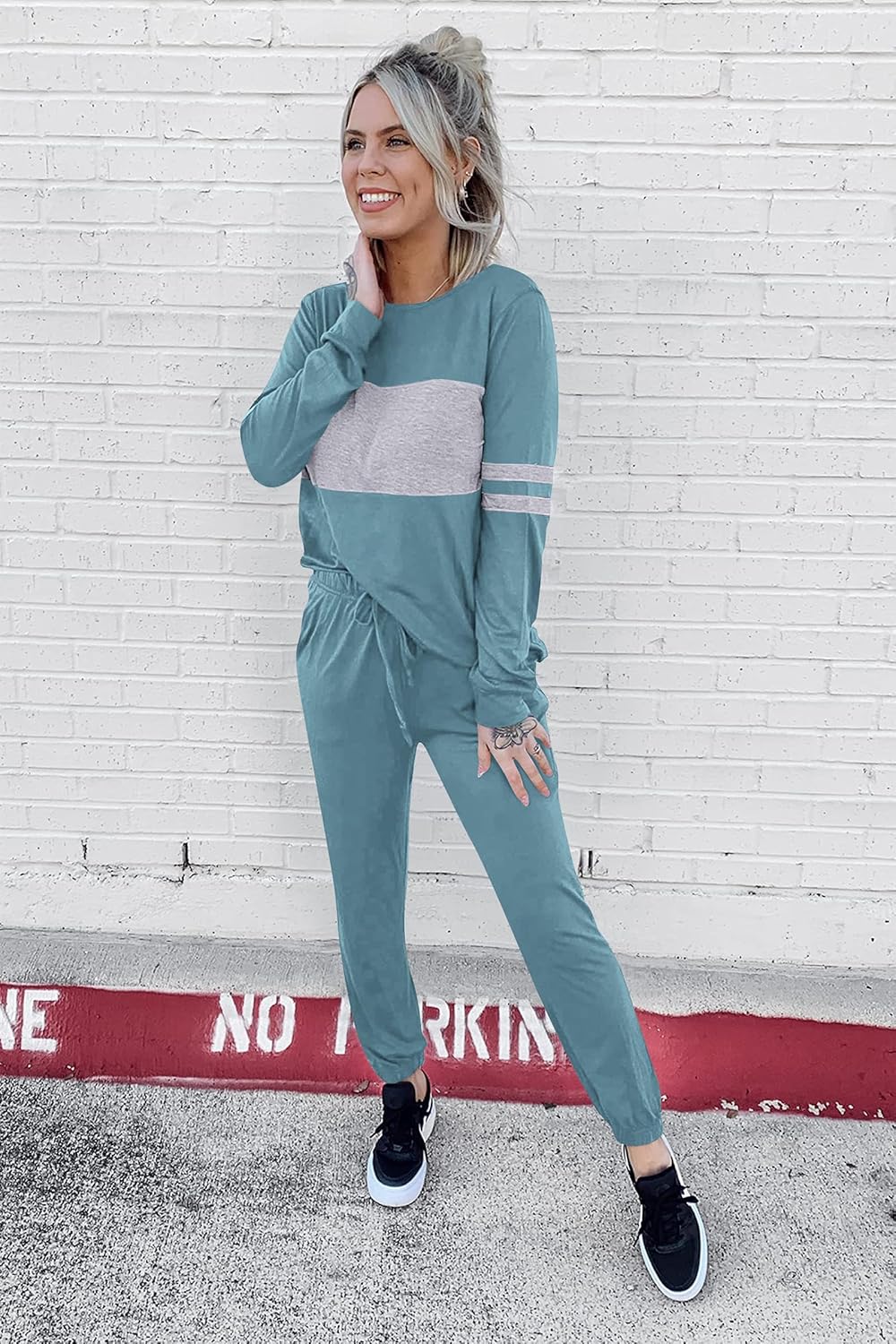 PRETTYGARDEN Women's Color Block 2 Piece 2025 Fall Tracksuit Crewneck Long Sleeve Tops Long Sweatpants Outfits Lounge Sets
