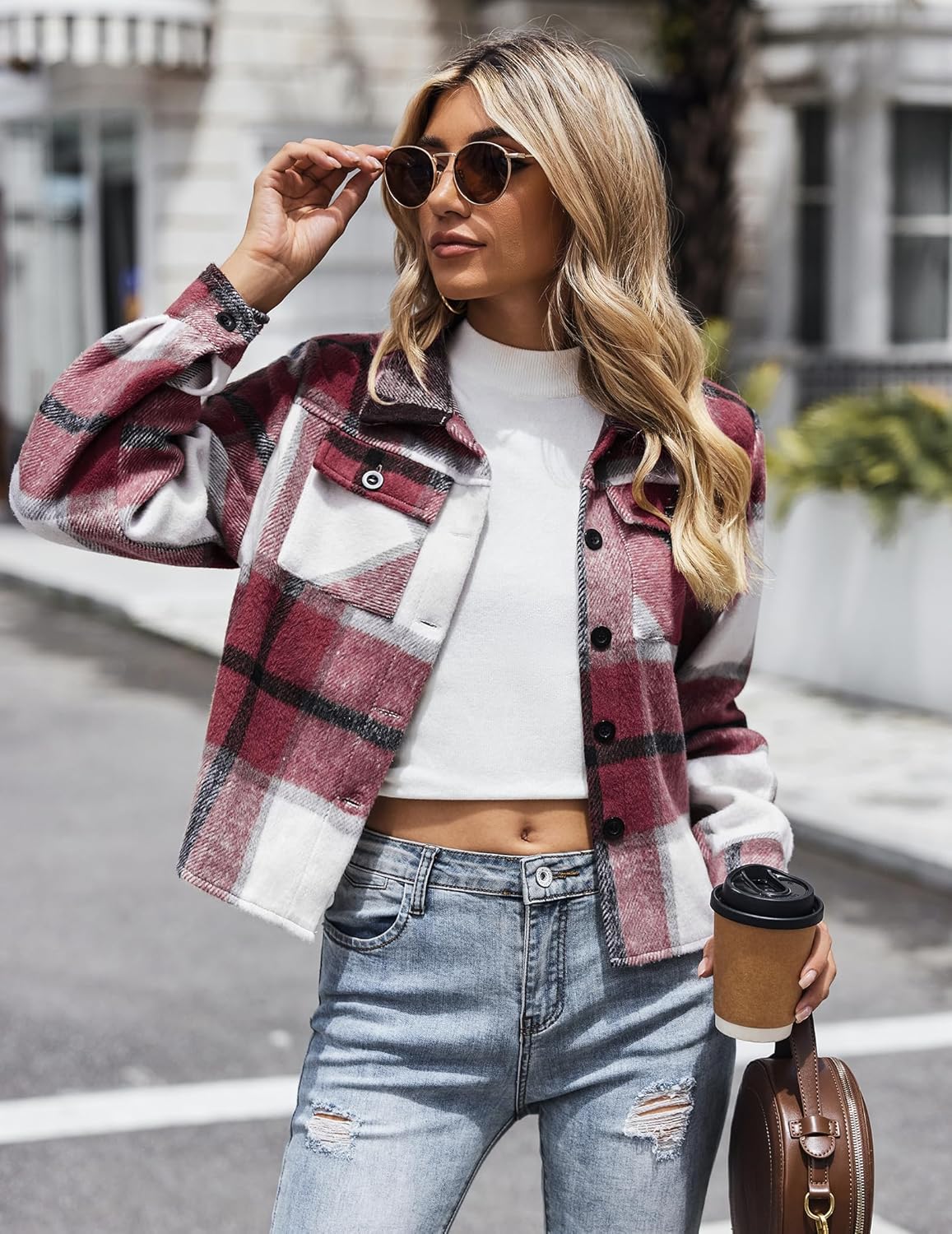 ZEAGOO Jackets for Women Cropped Flannel Plaid Shacket 2025 Fashion Button Down Shirt Coats Tops