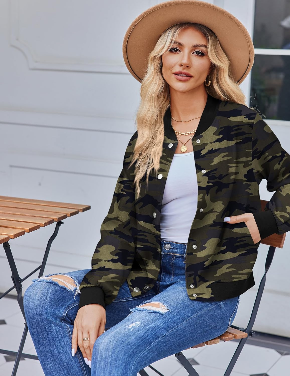 Zeagoo Bomber Jacket Women Varsity Casual Button Down Lightweight 2025 Fall Fashion Short School Outfits with Pockets
