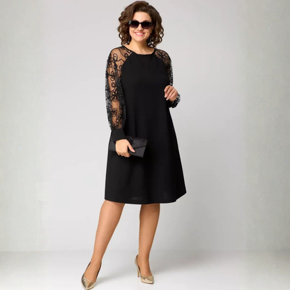 Aloura – Sophisticated Lace Dress in Black