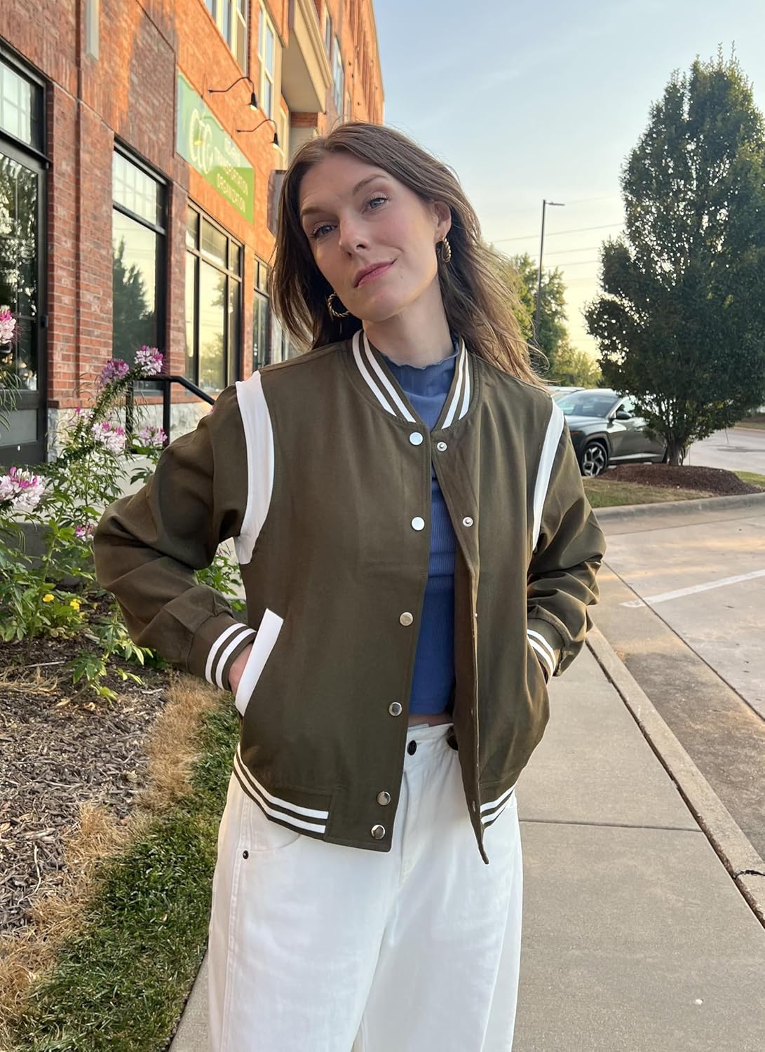 Zeagoo Bomber Jacket Women Varsity Casual Button Down Lightweight 2025 Fall Fashion Short School Outfits with Pockets