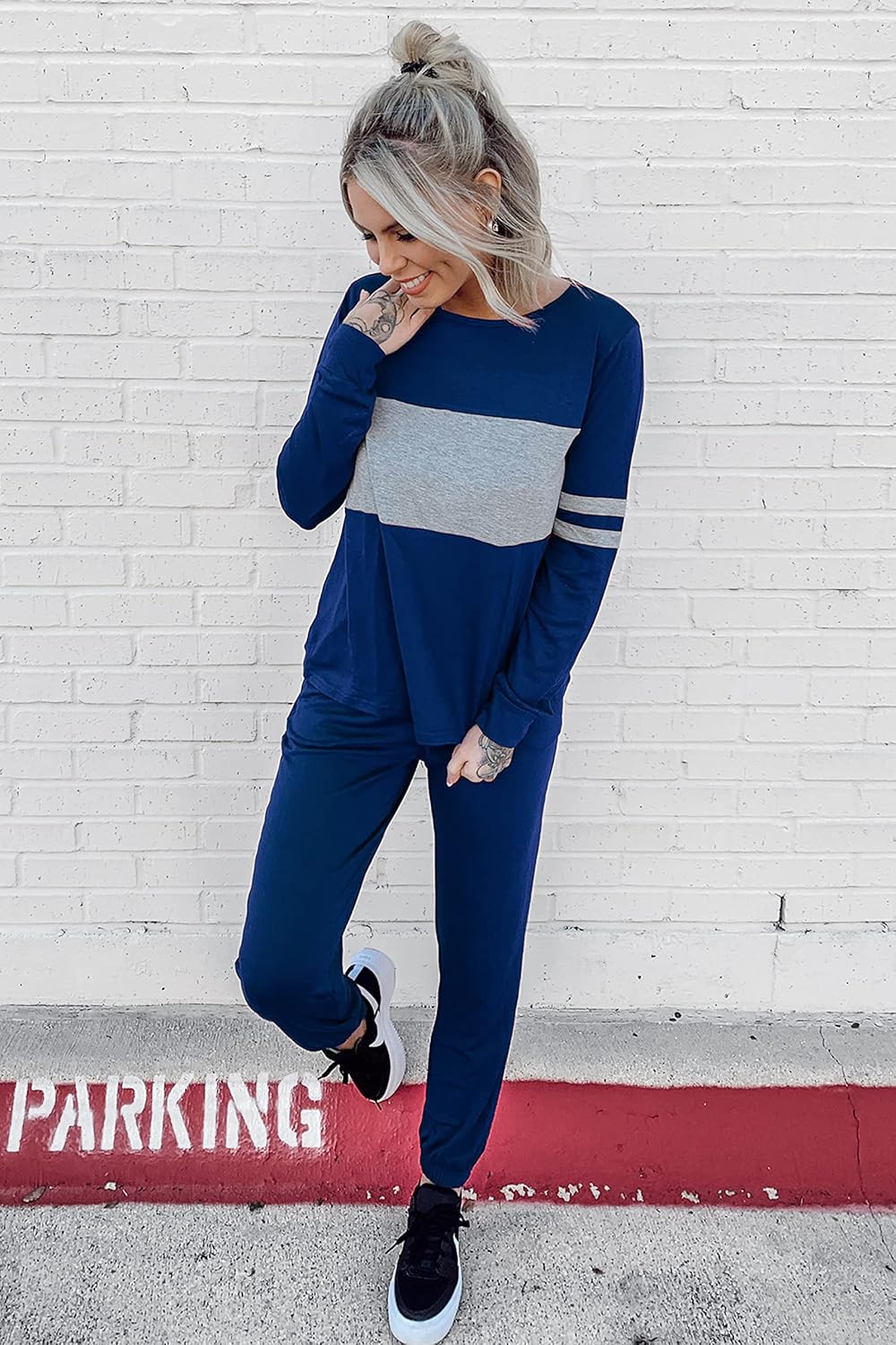 PRETTYGARDEN Women's Color Block 2 Piece 2025 Fall Tracksuit Crewneck Long Sleeve Tops Long Sweatpants Outfits Lounge Sets