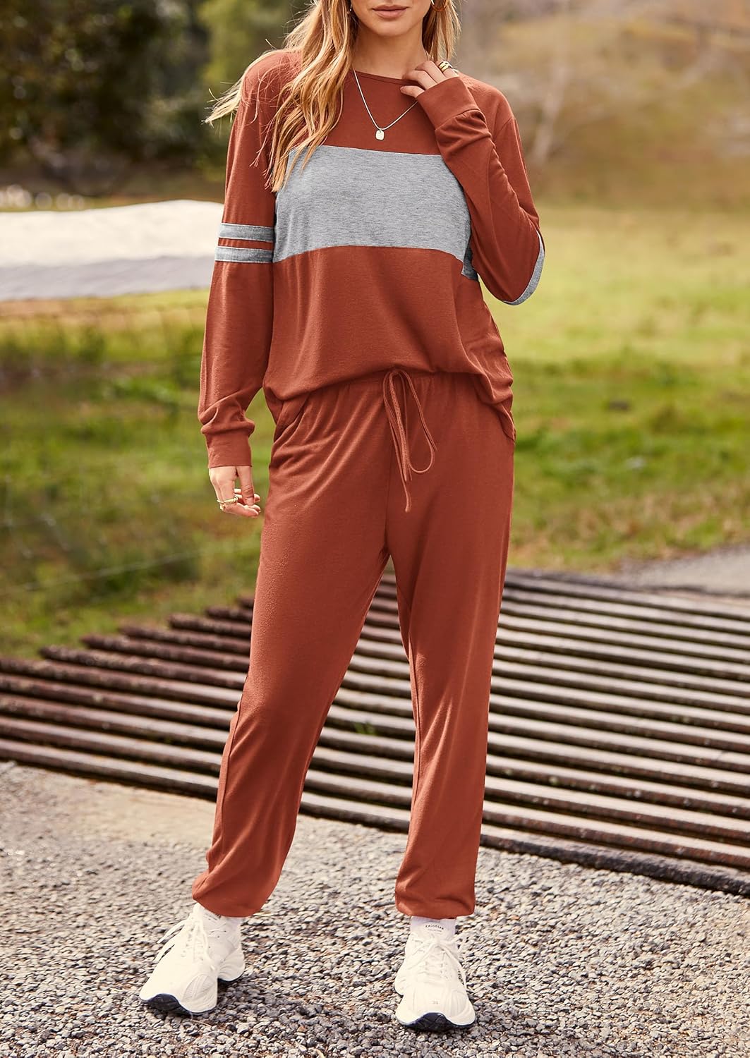 PRETTYGARDEN Women's Color Block 2 Piece 2025 Fall Tracksuit Crewneck Long Sleeve Tops Long Sweatpants Outfits Lounge Sets