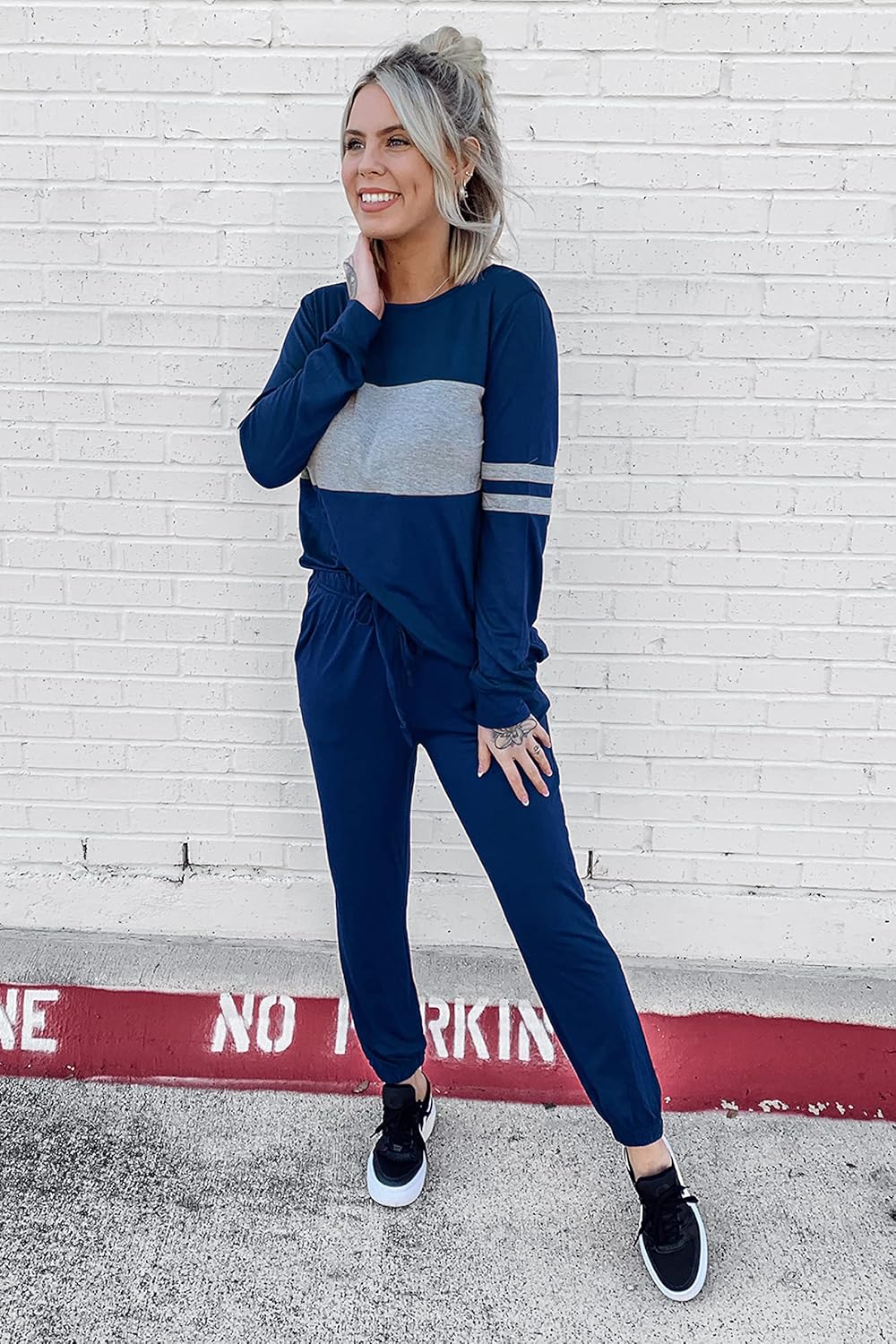 PRETTYGARDEN Women's Color Block 2 Piece 2025 Fall Tracksuit Crewneck Long Sleeve Tops Long Sweatpants Outfits Lounge Sets