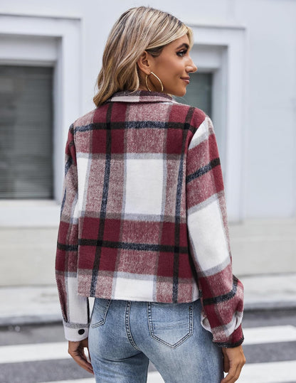 ZEAGOO Jackets for Women Cropped Flannel Plaid Shacket 2025 Fashion Button Down Shirt Coats Tops