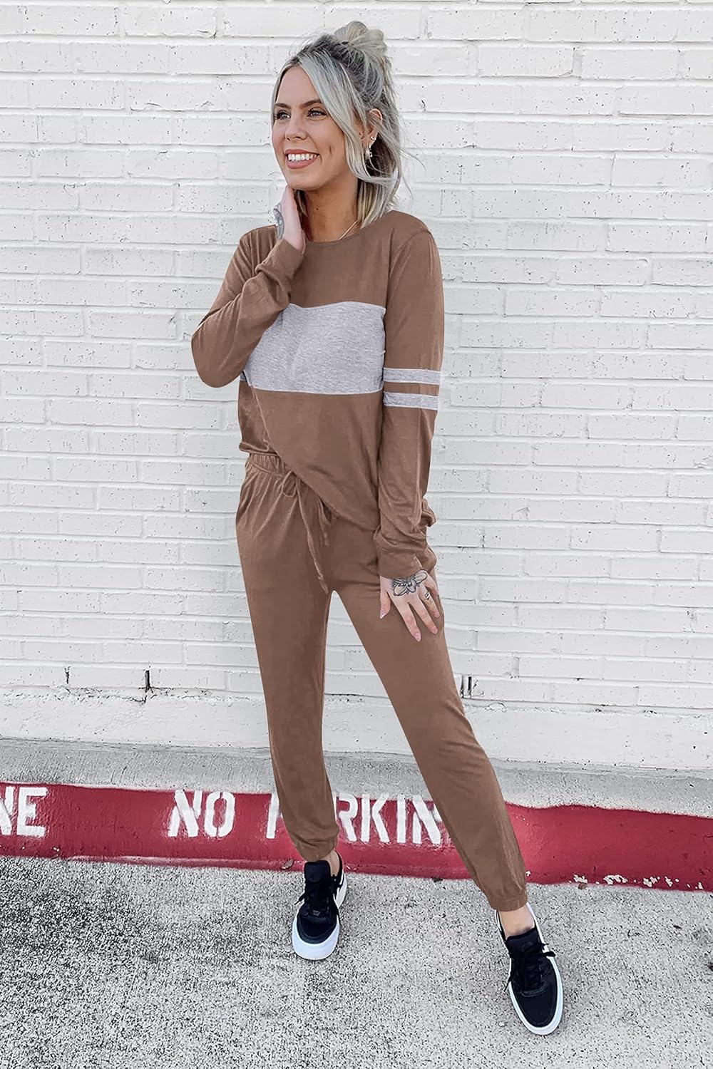 PRETTYGARDEN Women's Color Block 2 Piece 2025 Fall Tracksuit Crewneck Long Sleeve Tops Long Sweatpants Outfits Lounge Sets