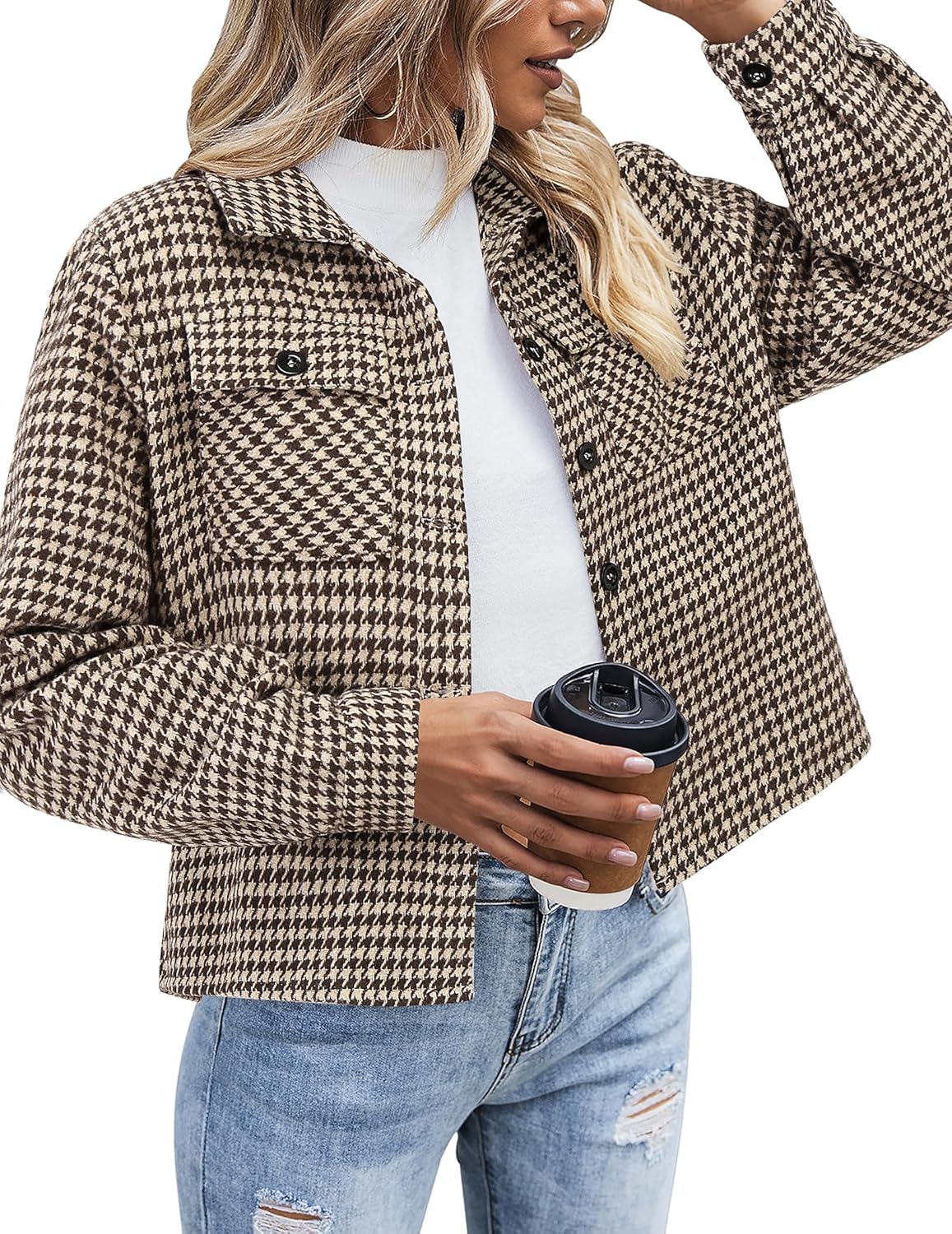 ZEAGOO Jackets for Women Cropped Flannel Plaid Shacket 2025 Fashion Button Down Shirt Coats Tops