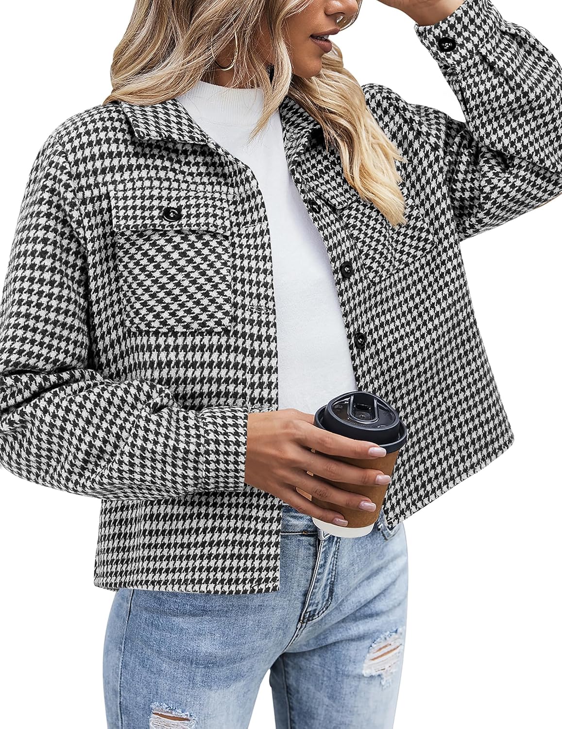ZEAGOO Jackets for Women Cropped Flannel Plaid Shacket 2025 Fashion Button Down Shirt Coats Tops