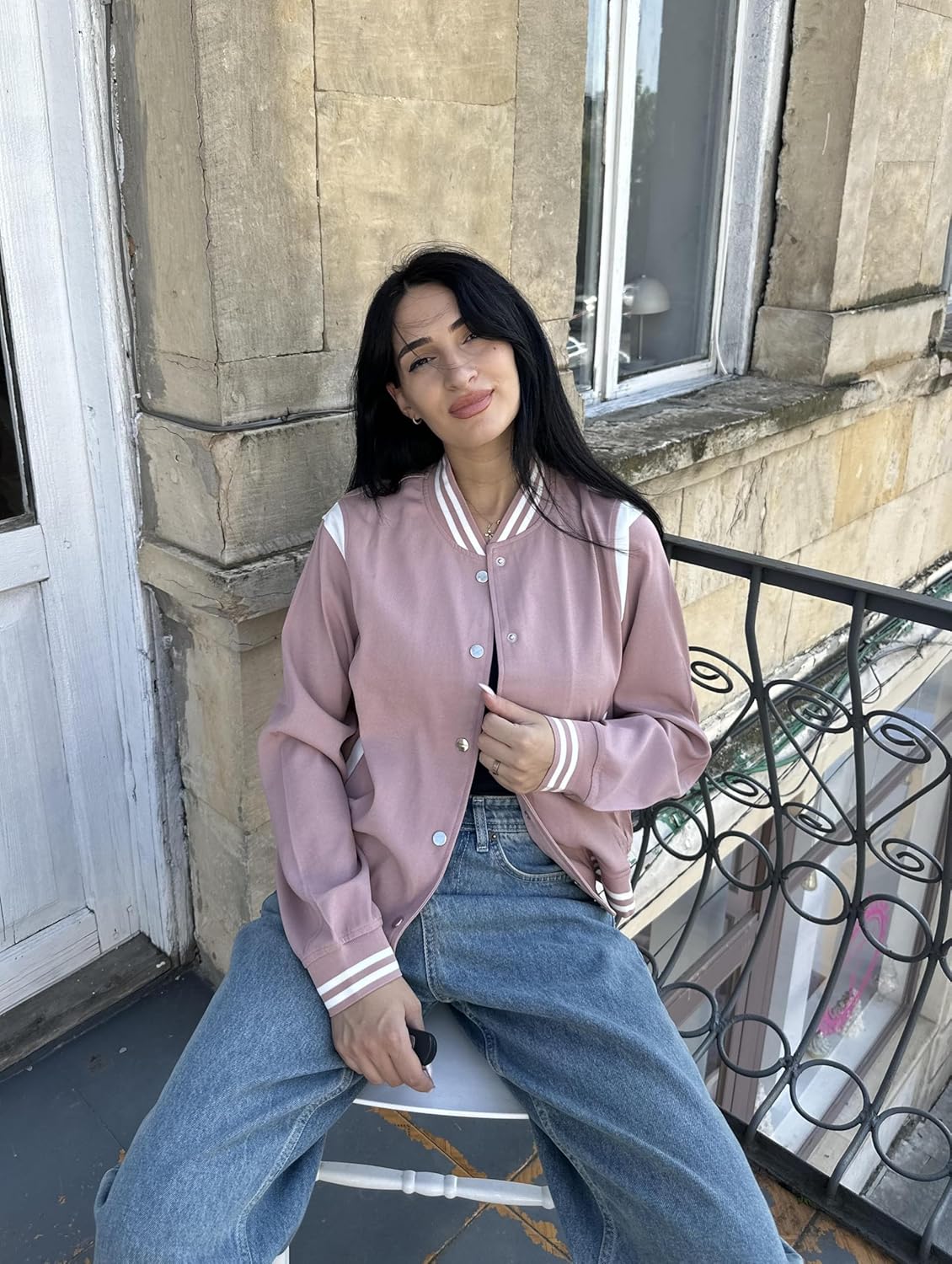 Zeagoo Bomber Jacket Women Varsity Casual Button Down Lightweight 2025 Fall Fashion Short School Outfits with Pockets